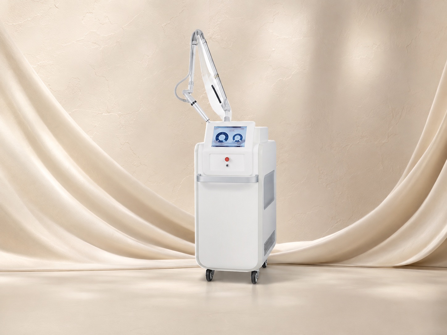 ピコトーニングで使用する医療機器「PicoWay（ピコウェイ）」